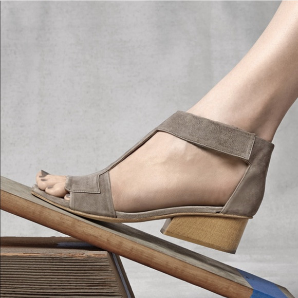 COCLICO Ollie Sandals Taupe Nubuck Leather Ankle Strap - Picture 2 of 14